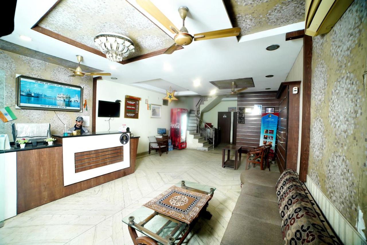 Hotel Holiday Comfort Amritsar Exteriér fotografie