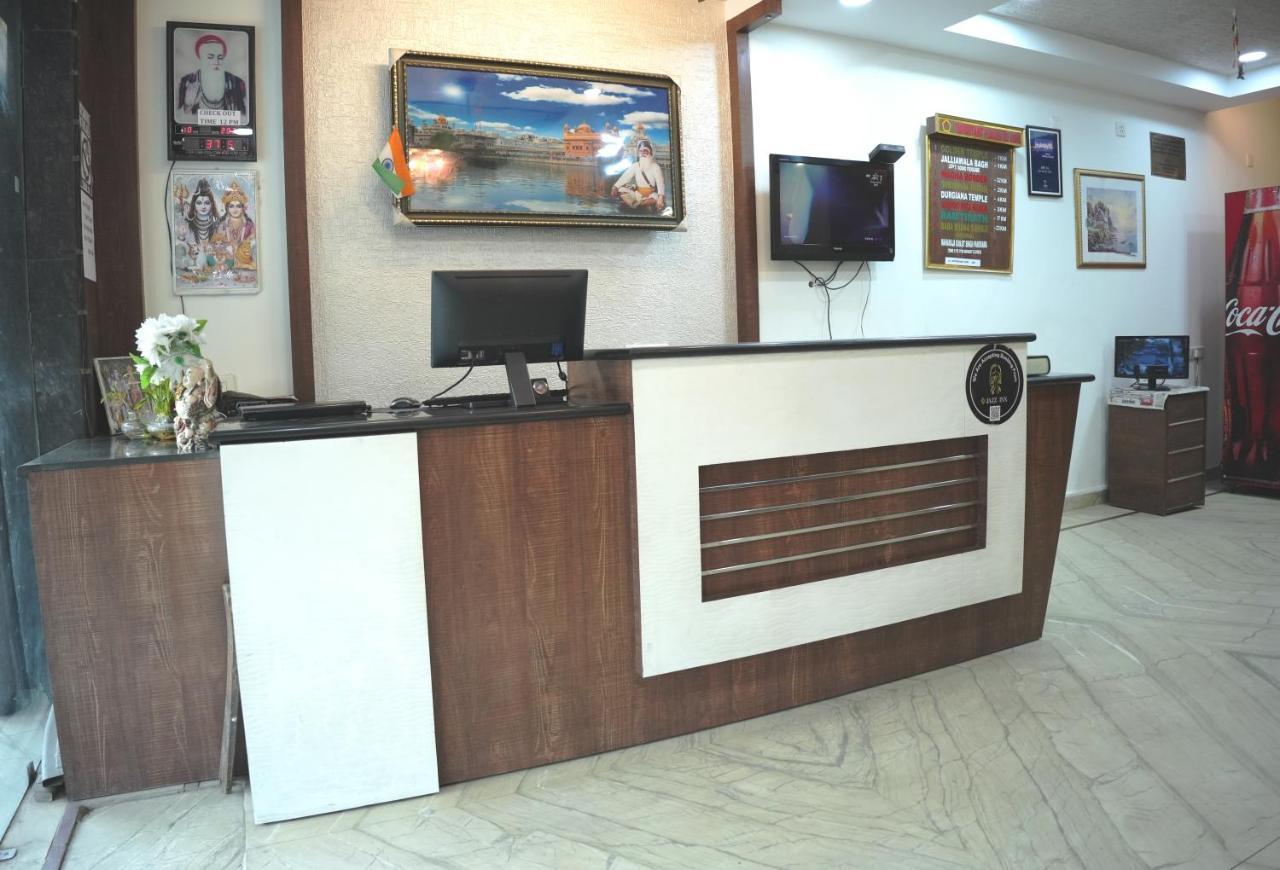 Hotel Holiday Comfort Amritsar Exteriér fotografie