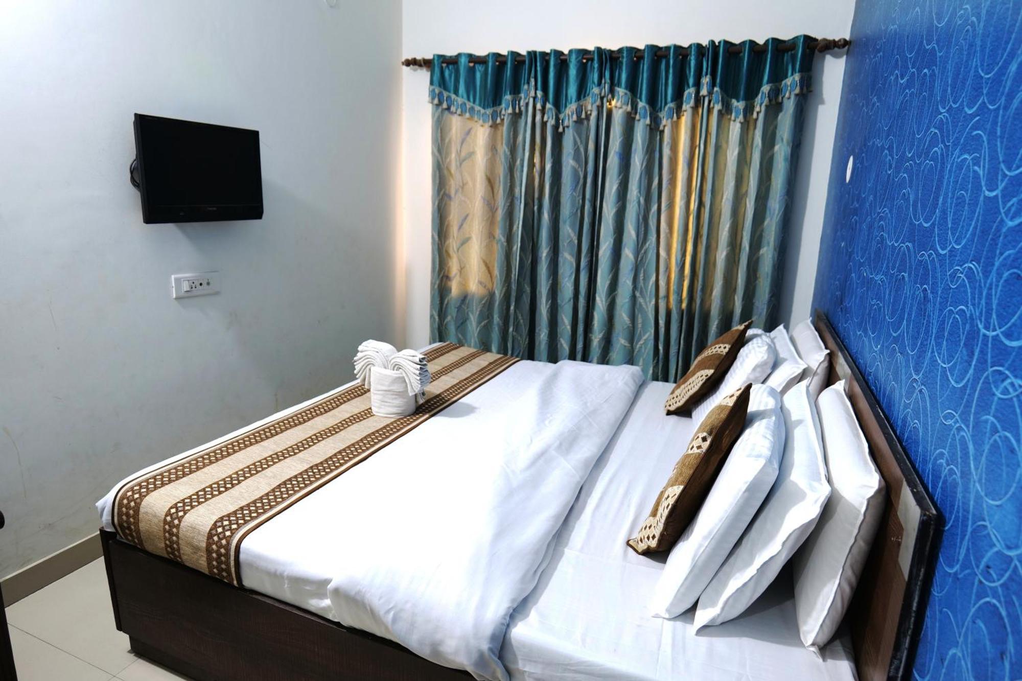 Hotel Holiday Comfort Amritsar Exteriér fotografie