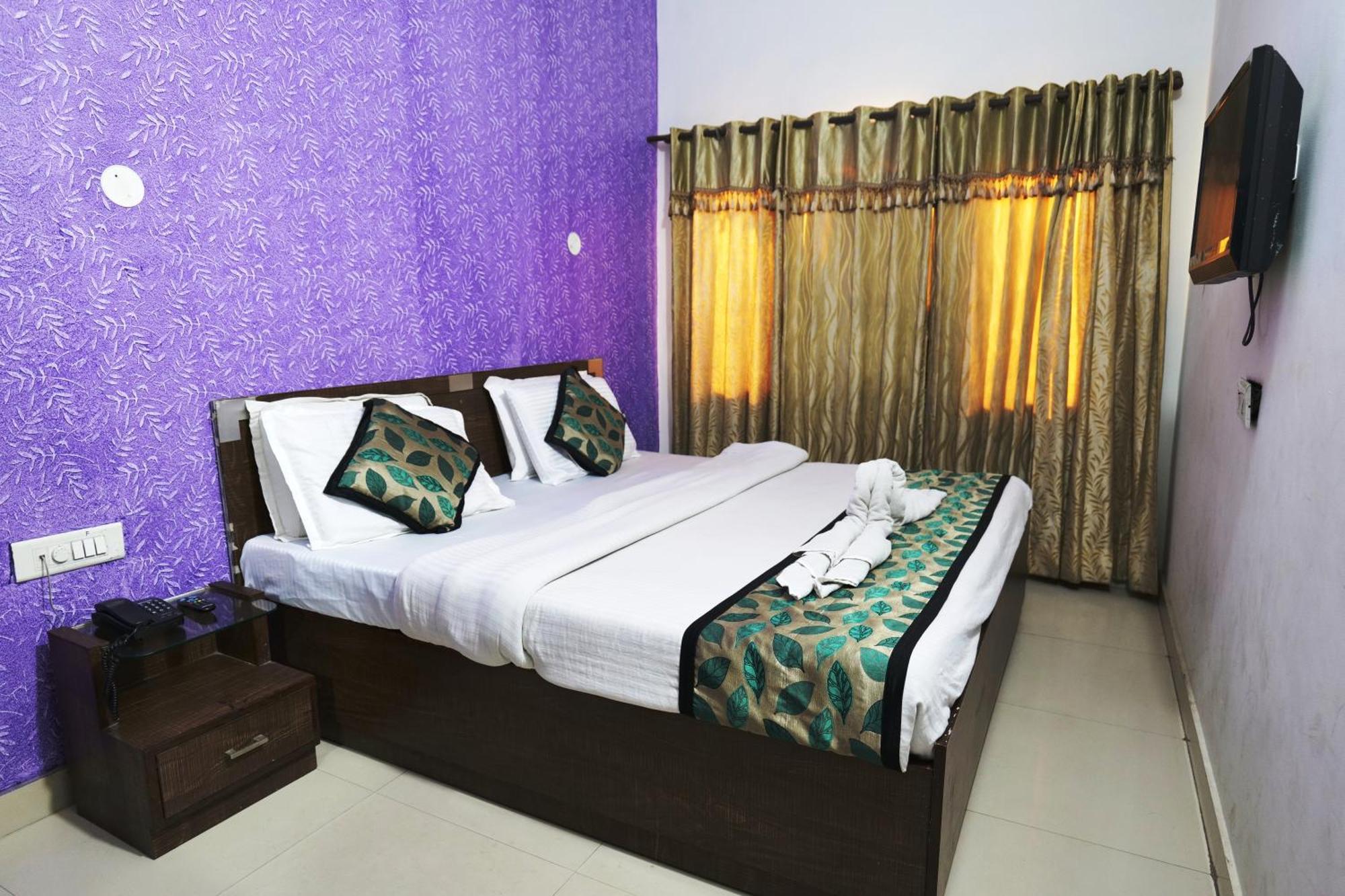 Hotel Holiday Comfort Amritsar Exteriér fotografie