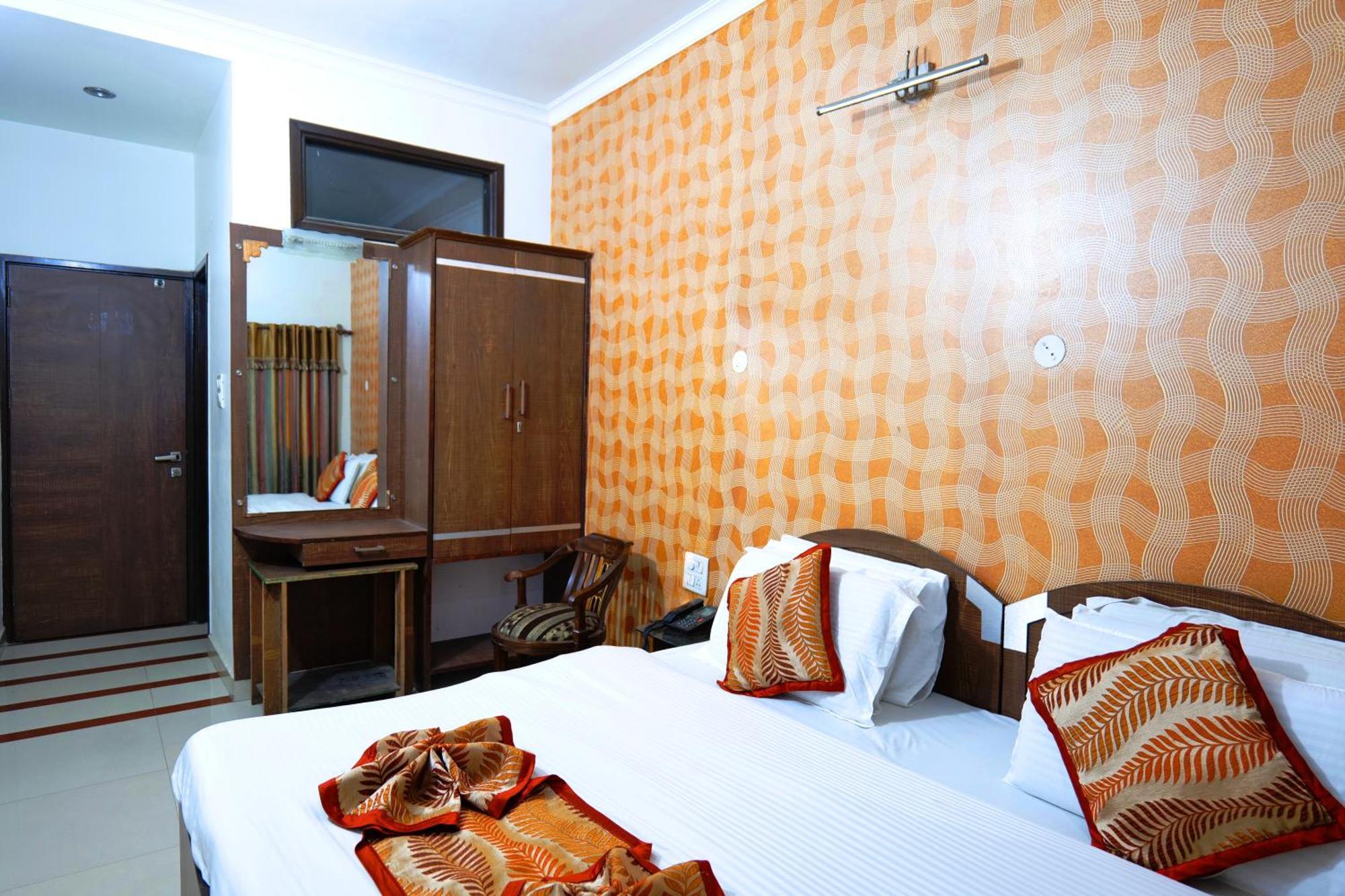 Hotel Holiday Comfort Amritsar Exteriér fotografie