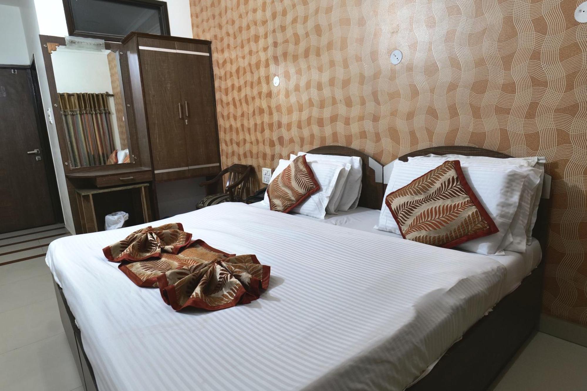 Hotel Holiday Comfort Amritsar Exteriér fotografie