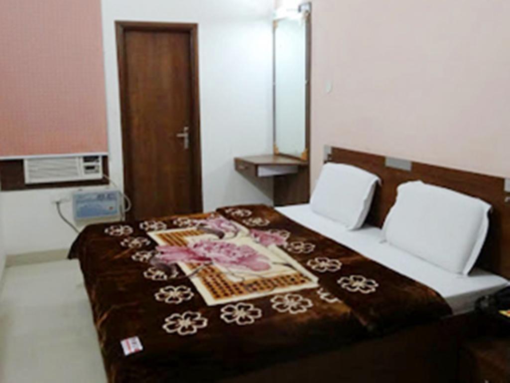 Hotel Holiday Comfort Amritsar Exteriér fotografie