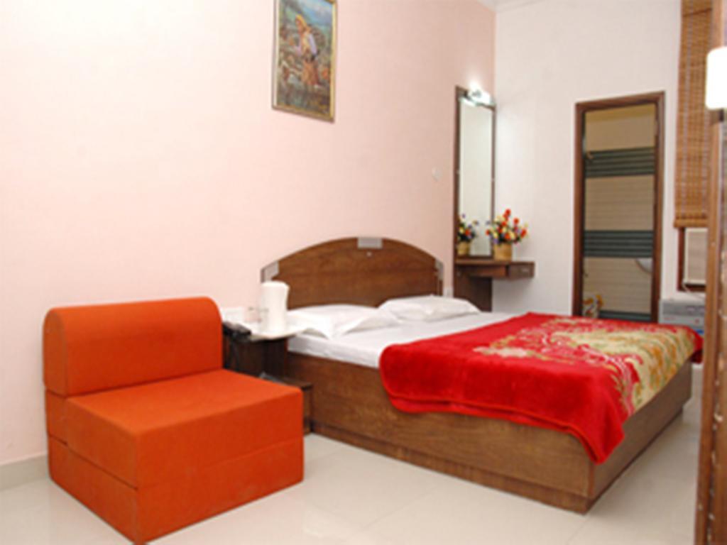 Hotel Holiday Comfort Amritsar Exteriér fotografie